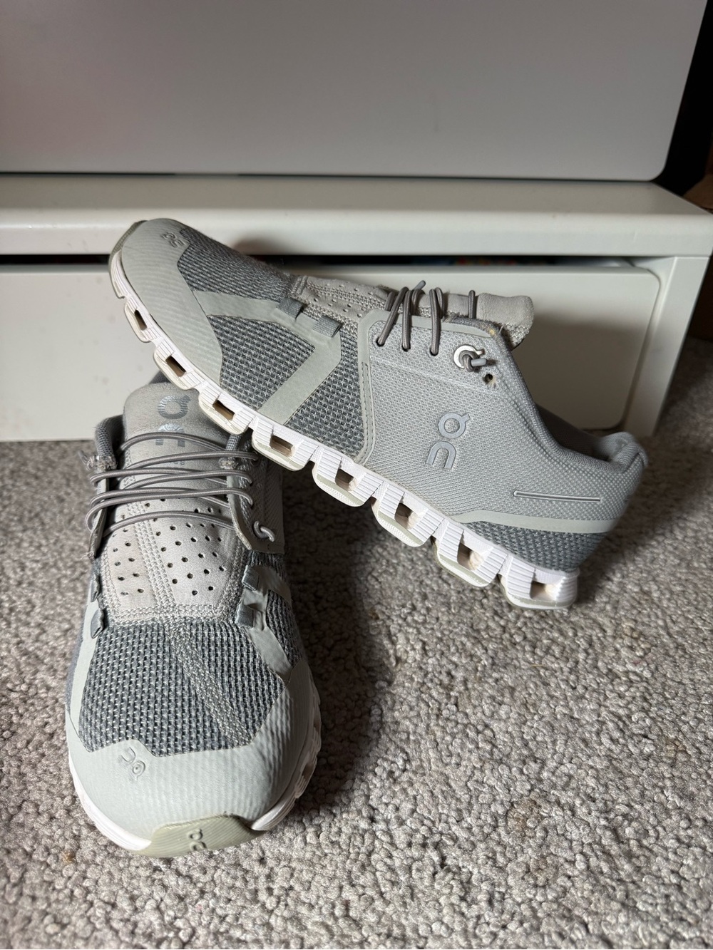 On Running Women's Light Gray Mesh Sneakers
